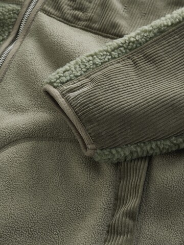 Next Флисовая куртка в Зеленый