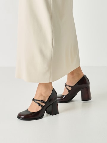 Tamaris - Sapatos de salto em vermelho