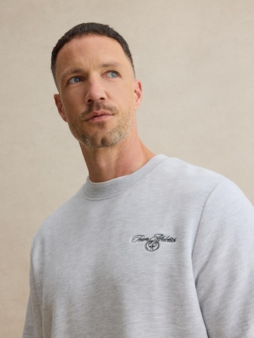 DAN FOX APPAREL Majica 'Cem' | siva barva