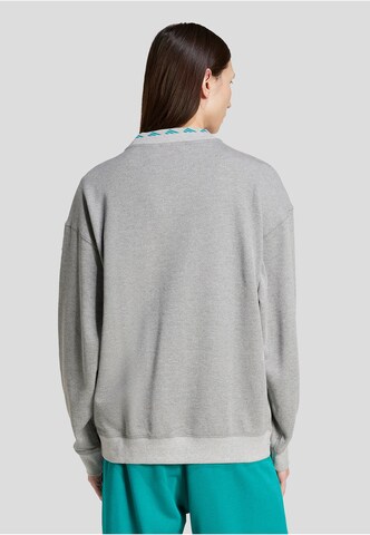 ADIDAS ORIGINALS Sweatshirt 'Eqt Reflect Crw' in Grau