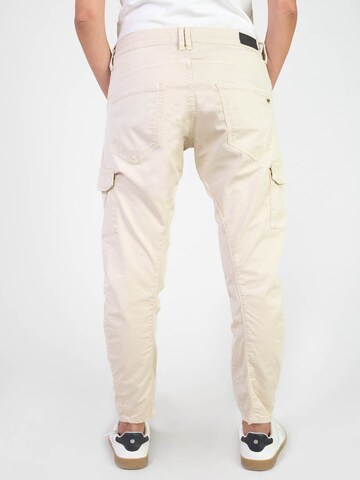 Effilé Pantalon cargo 'Rivera' Le Temps Des Cerises en beige
