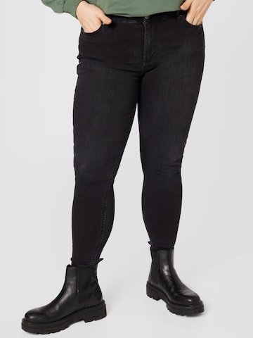 PIECES Curve Jeans 'DELLY' in Black: front