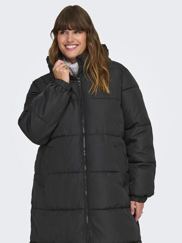 ONLY Carmakoma Wintermantel in Schwarz