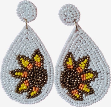 PfauGermany Earrings 'Beads Earring' in White: front