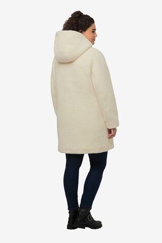 Ulla Popken Between-Seasons Coat in White