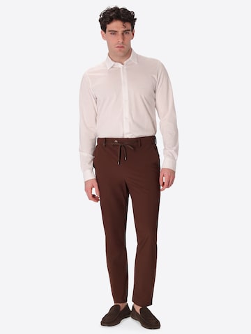 Regular Pantalon fonctionnel 'York High-Perform12 Active' Distretto12 en marron