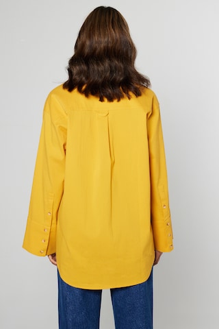 Camicia da donna 'Geenie' di Aligne in giallo