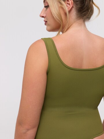 cfab Body 'Ribbed Tank Sculpting Bodysuit with String' - zöld