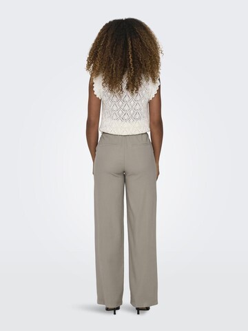 ONLY Wide leg Pleat-Front Pants in Grey