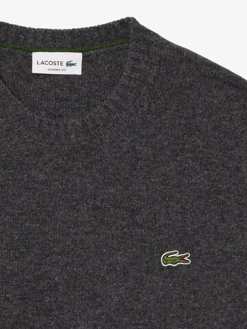LACOSTE Sweatshirt in Grau