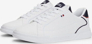 TOMMY HILFIGER Sneaker in Weiß