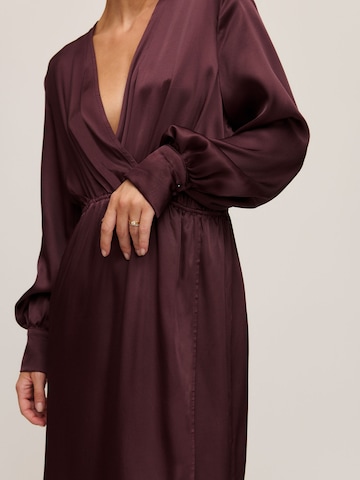 Robe 'Erika' A LOT LESS en marron