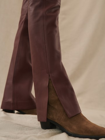 Kendall for ABOUT YOU Pants 'Dita' in Brown