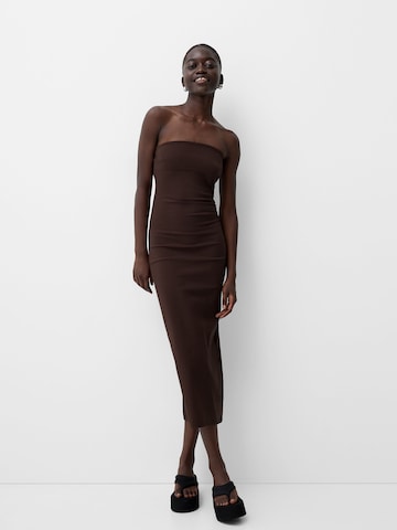 Bershka Jurk in Bruin
