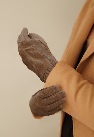 KESSLER Fingerhandschuhe in Braun