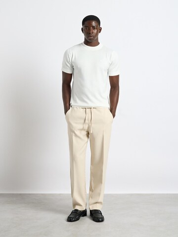 Burocs Shirt in White: front