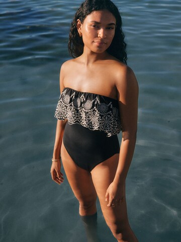 Next Bandeau Badeanzug in Schwarz