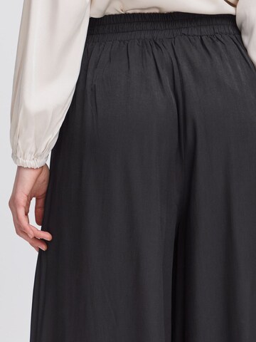 Wide Leg Pantalon 'Mya Pa 2' Fransa en noir