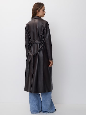 Pull&Bear Between-seasons coat in Brown