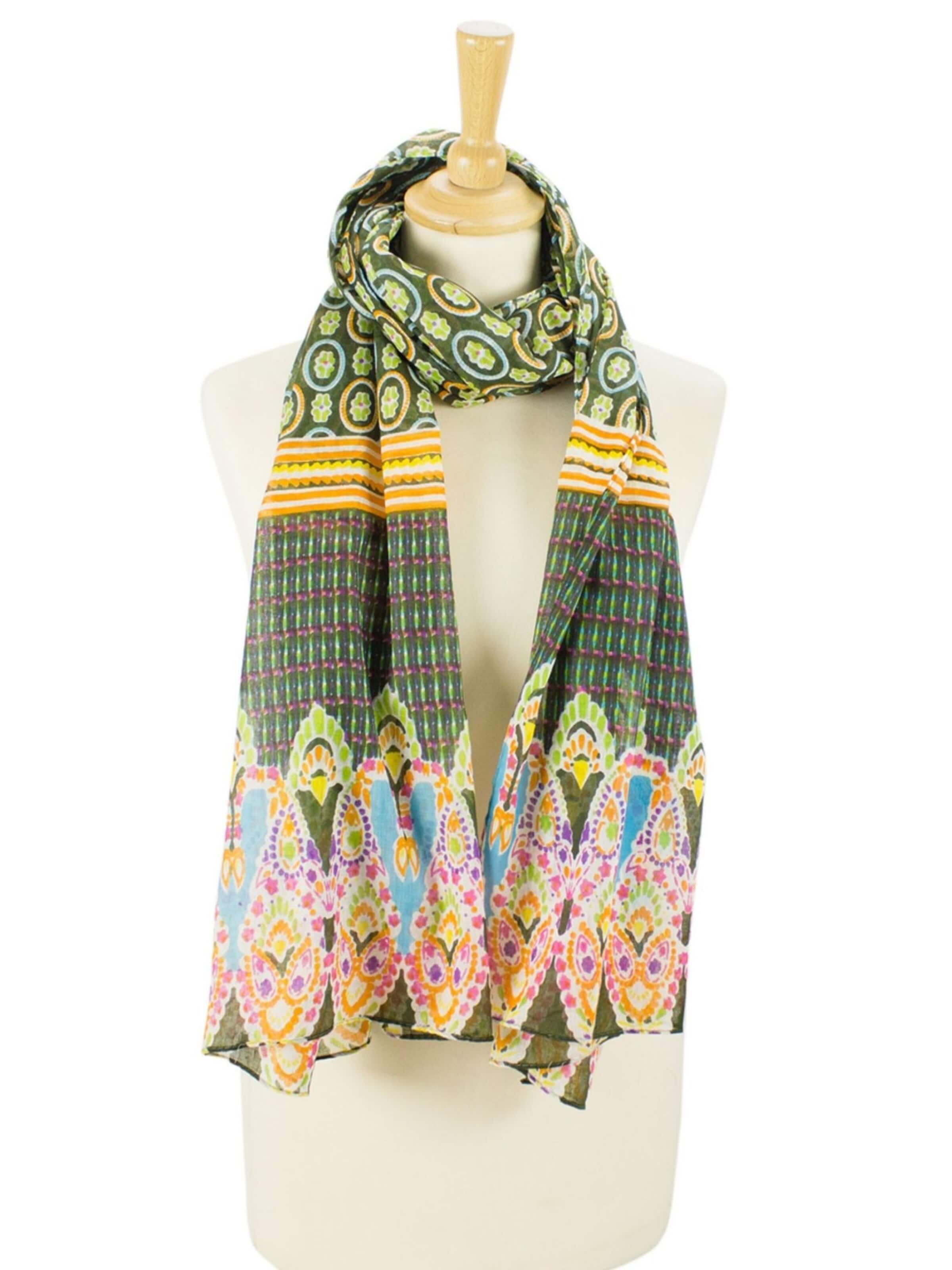 Sunsa Scarf 'Sunsa' in Green