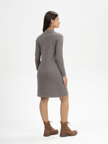 Rochie de la MELA pe gri