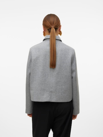 VERO MODA - Chaqueta de entretiempo 'VMFORTUNESOFIA' en gris