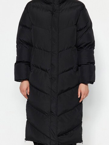 Cappotto invernale di Trendyol in nero