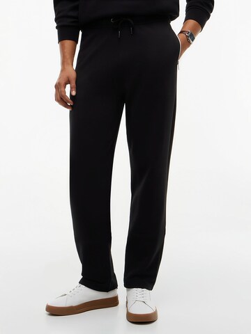 TOMMY HILFIGER Regular Broek in Zwart: voorkant