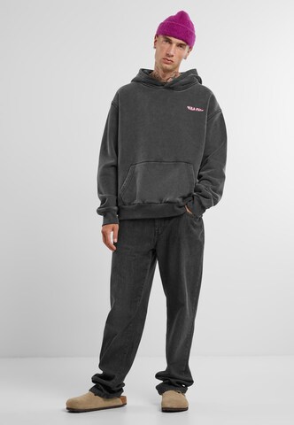 Pica Pica Sweatshirt 'disco(nnected)' in Schwarz