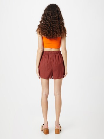 ABOUT YOU Regular Shorts 'Orelia' in Rot