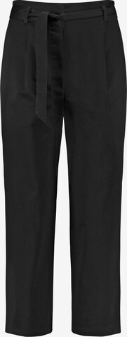 GERRY WEBER Loosefit Kalhoty se sklady v pase – černá: přední strana