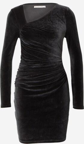 Robe de cocktail Abercrombie & Fitch en noir : devant