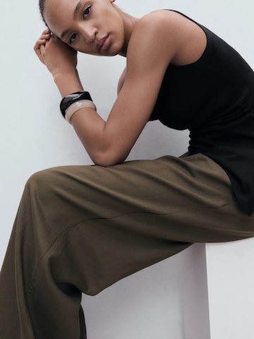 Top 'GIGI' de la MANGO pe negru