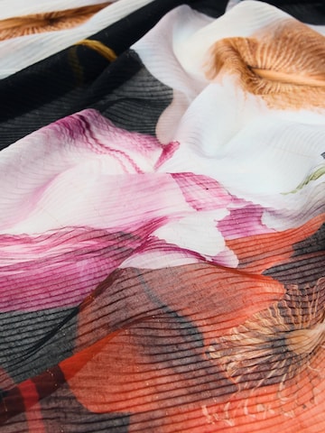 juoda Desigual Skara