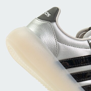 ADIDAS SPORTSWEAR Sneaker 'Barreda Decode' in Silber