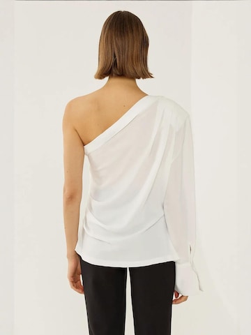 Hiccup Blouse in Wit