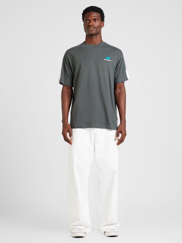 new balance T-Shirt 'Classics' in Grau