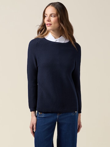 Pullover di oltre in blu: frontale