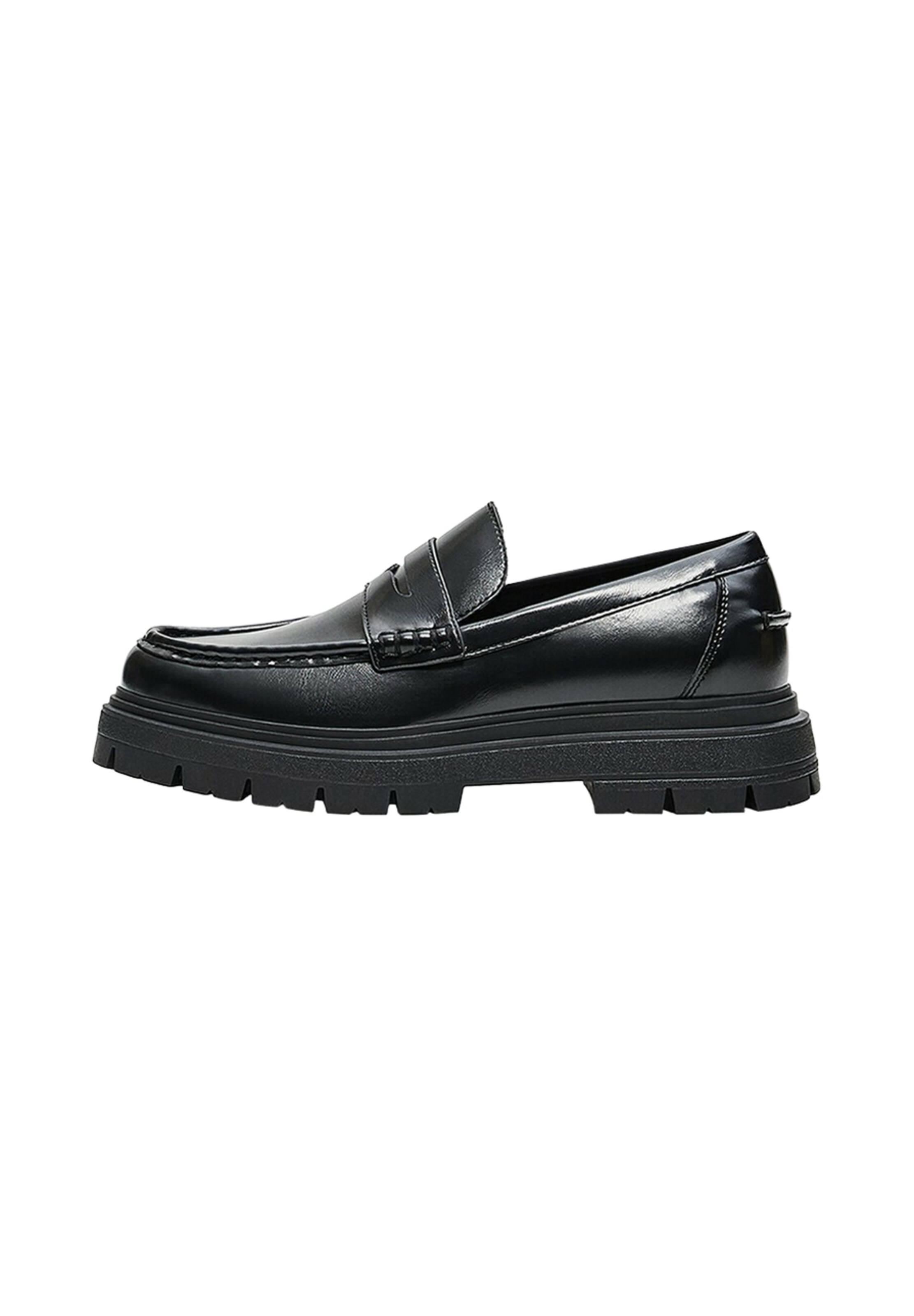 Bershka Slip-ons in 40 in Black, Item view