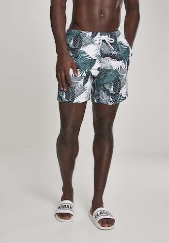 Shorts de bain Urban Classics en vert : devant