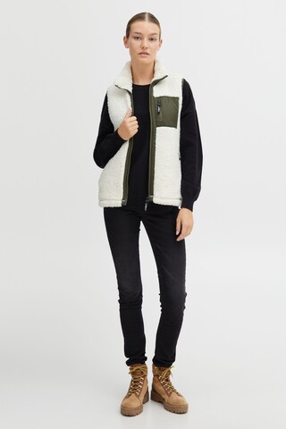 Oxmo Vest 'Elinor' in White: front