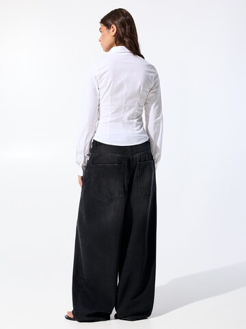 Pull&Bear Blouse in White