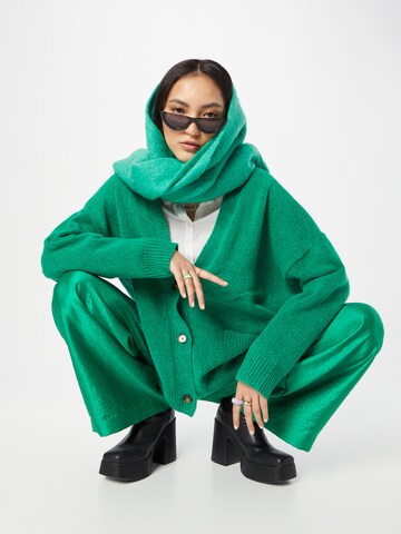 Monki - Cárdigan en verde