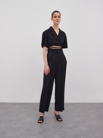 EDITED Loose fit Pleat-front trousers 'Becky' in Black