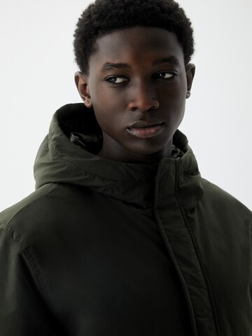 Pull&Bear Winter Jacket in Green