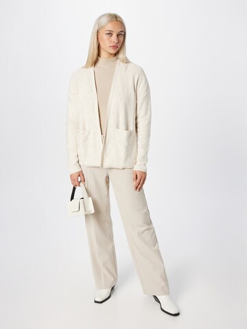 LIEBLINGSSTÜCK Strickjacke 'Lira' in Weiß
