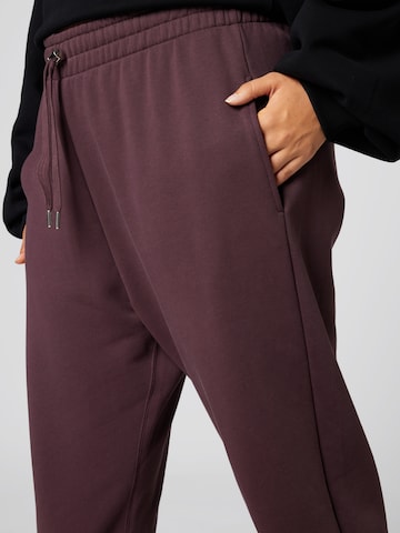 A LOT LESS Tapered Pants 'Ida' in Brown