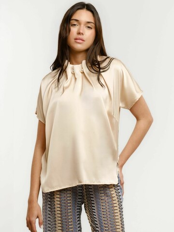Liberte Essentiel Top ' PIP ' in Wit
