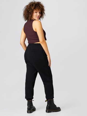 A LOT LESS Tapered Trousers 'Ida' in Black