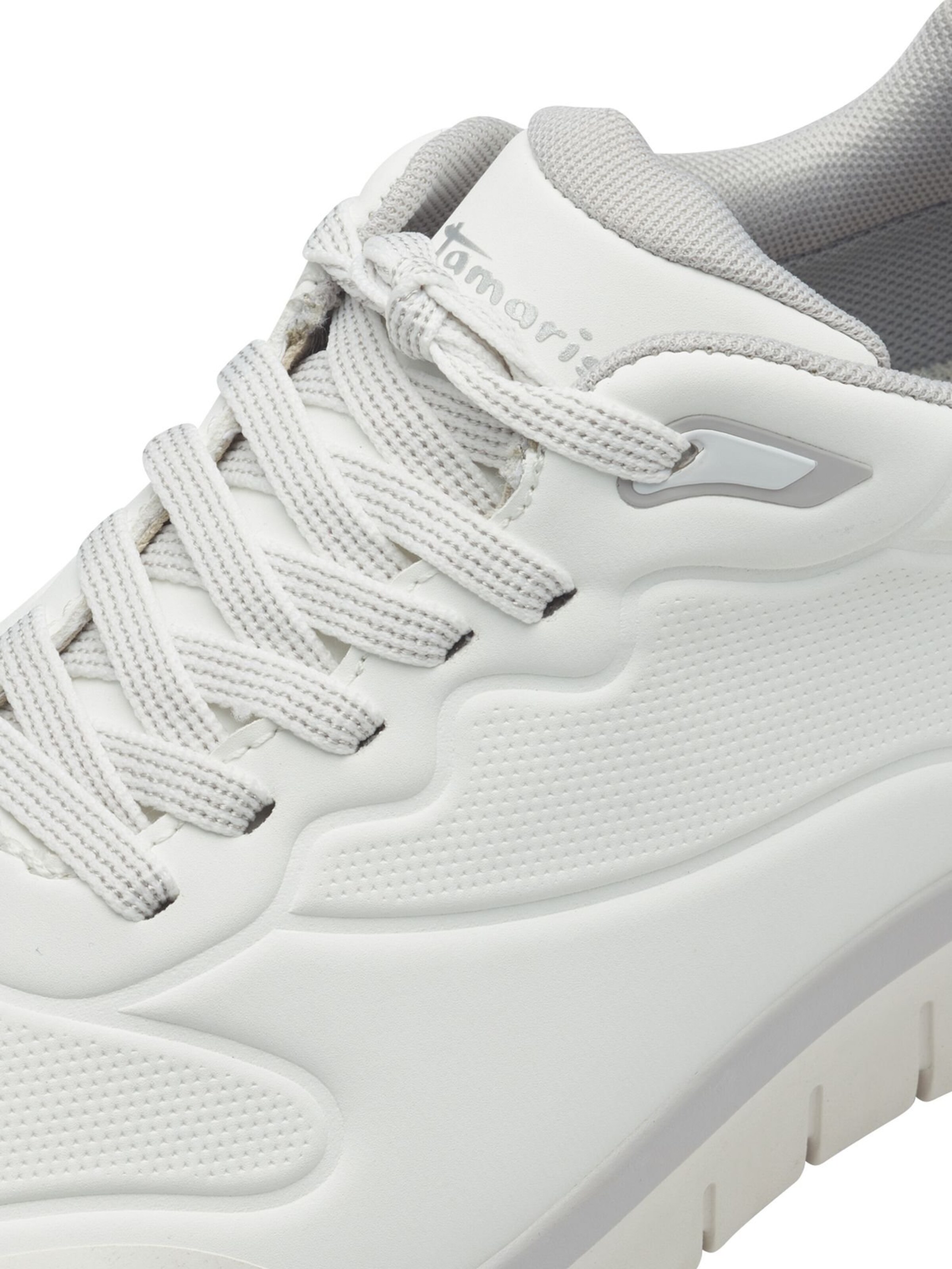 Tamaris Σνίκερ χαμηλό σε λευκό